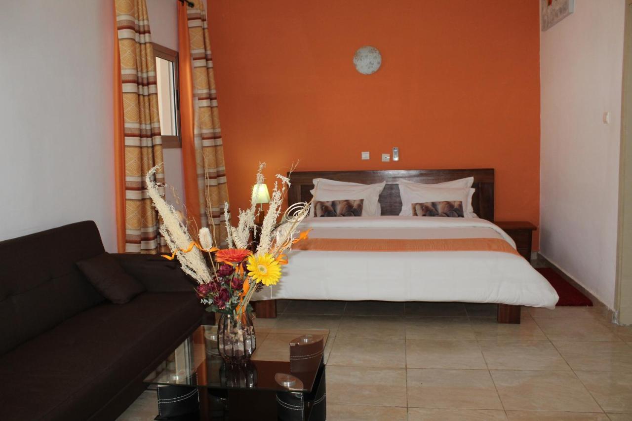 Complexe Hotelier Olympe Korhogo Exterior foto